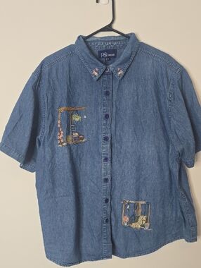 Vintage 90's Plus Size Blue Denim Cottagecore Embroidered Short-Sleeve Shirt